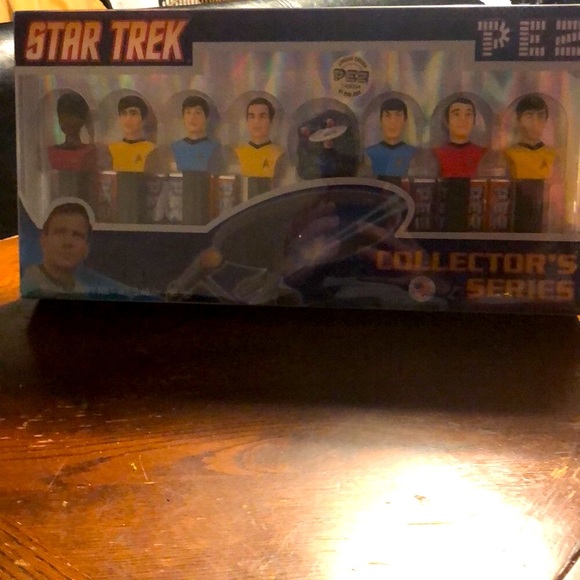 ⭐️ COLLECTIBLE STAR TREK PEZ ⭐️ New never opened,sealed Collectors series. - Picture 2 of 4
